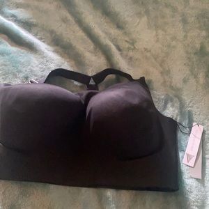 Black flex sports bra